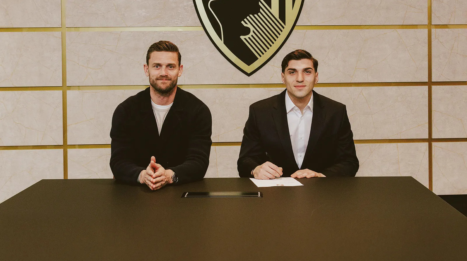 Борнмут объявил об аренде вратаря из Лацио