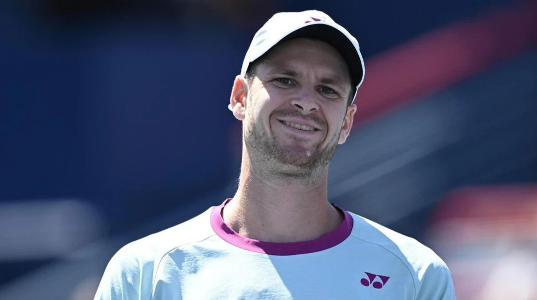 Известный польский теннисист снялся с Уимблдона