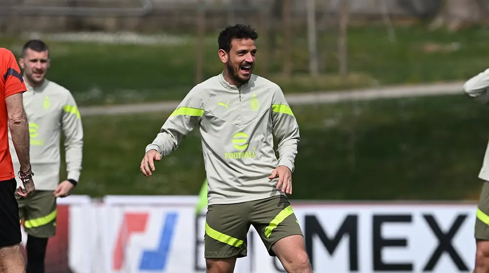 Милан продолжает чистку состава: клуб покинул опытный итальянец