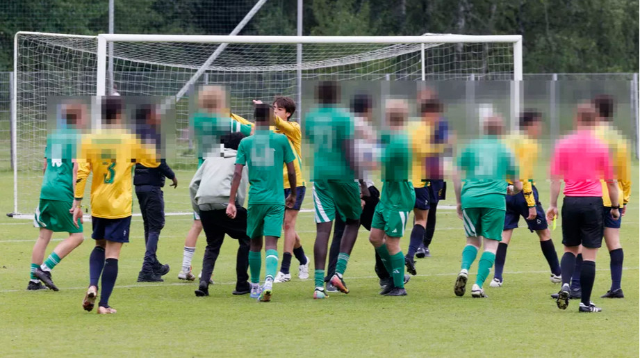 Син Кака став учасником бійки в матчі з фінським клубом