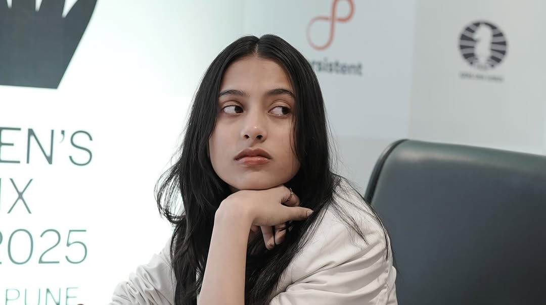 Дів'я Дешмух