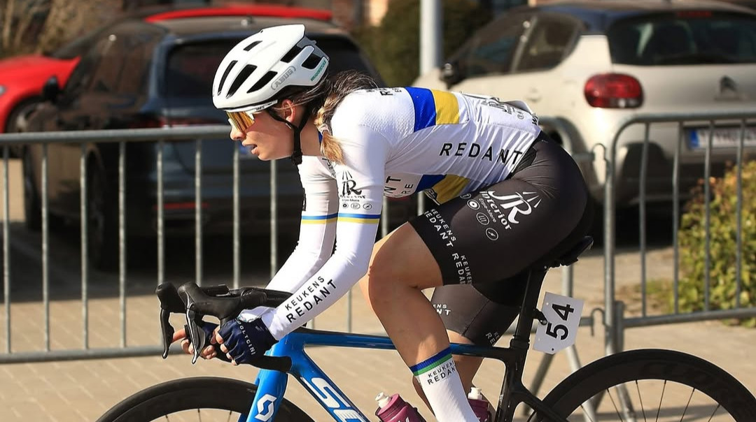 Холод не финишировала в молодежной групповой гонке на ЧМ-2025