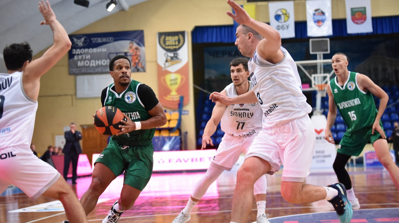 Харьковские Соколы в овертайме переиграли Запорожье в первом матче нового сезона Суперлиги