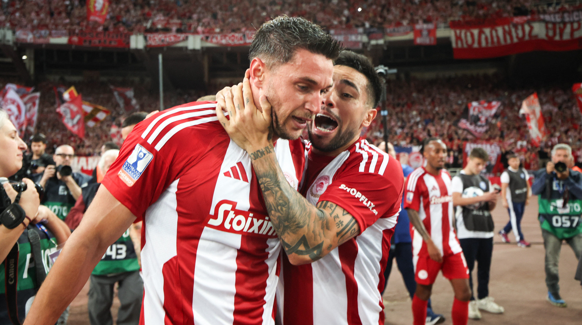 Усі деталі сенсаційного трансферу Романа Яремчука з Олімпіакоса до Ліона| Футбол