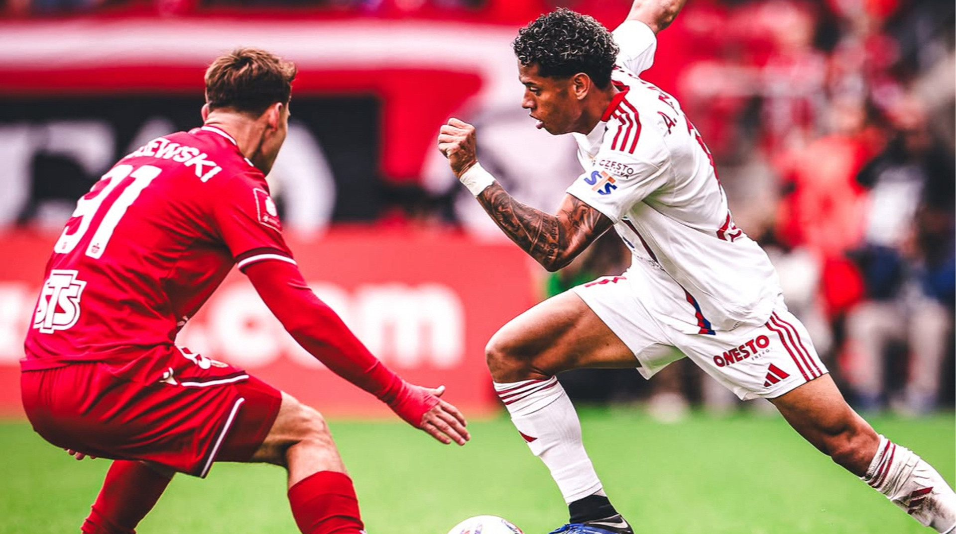 ФІФА в реальному житті: у мережі завірусилися божевільні 10 секунд матчу Ракува Кочергіна