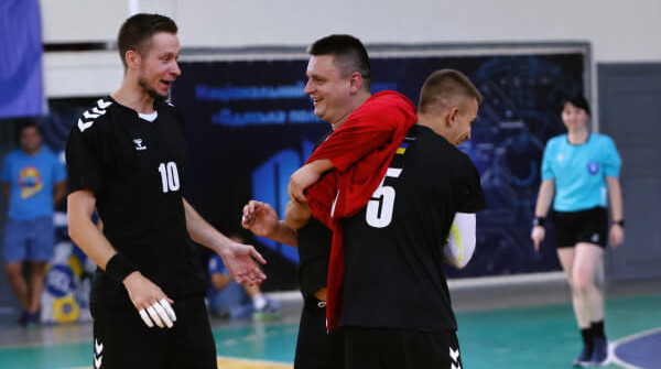 Карпаты снова разгромно проиграли Одессе, Донбасс победил Динамо-Академию в чемпионате Украины