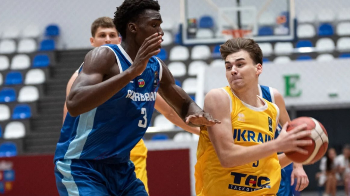 Сборная Украины одолела Азербайджан на чемпионате Европы U-18