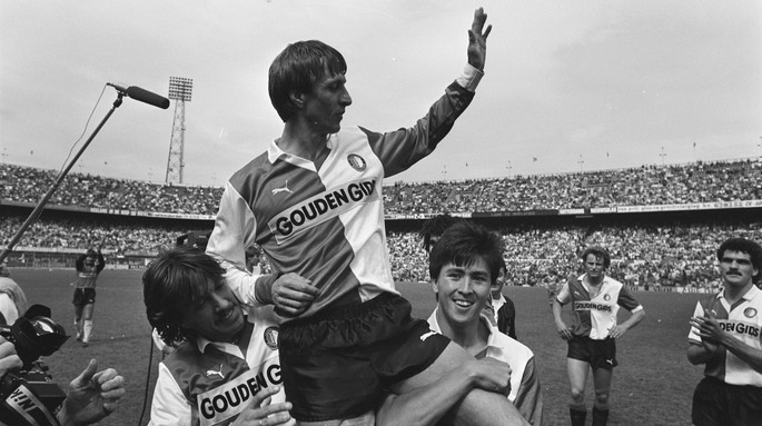 Помсту подають гарячою: як 36-річний Кройф зрадив Аяксу з його найбільшим ворогом