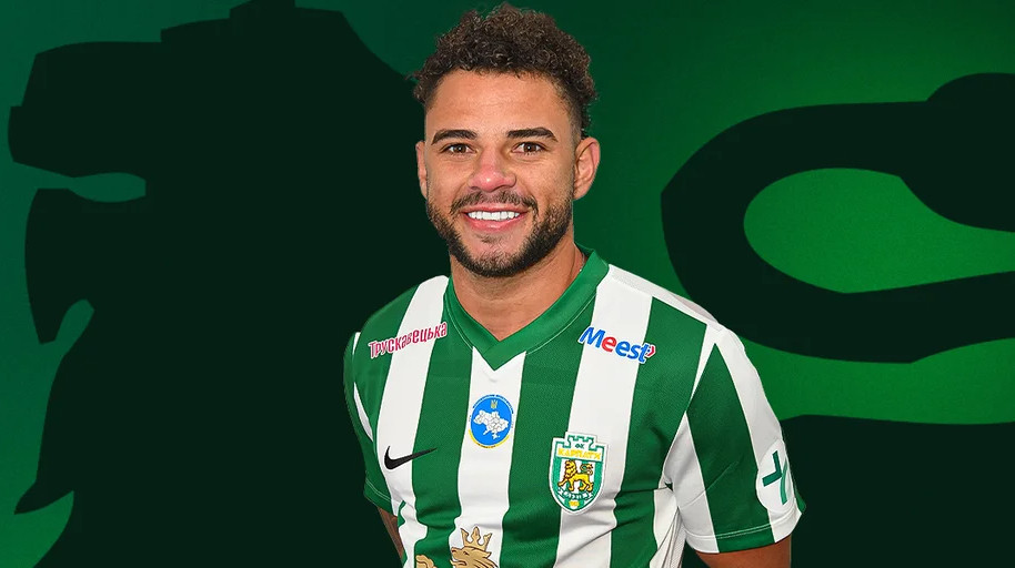 Великий львівський розпродаж триває: Карпати підписали чергового гравця Руха