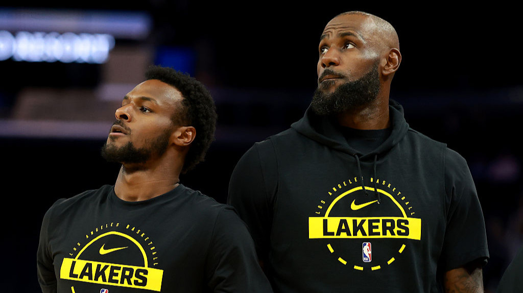 Леброн і Бронні Джеймси переписали історію НБА