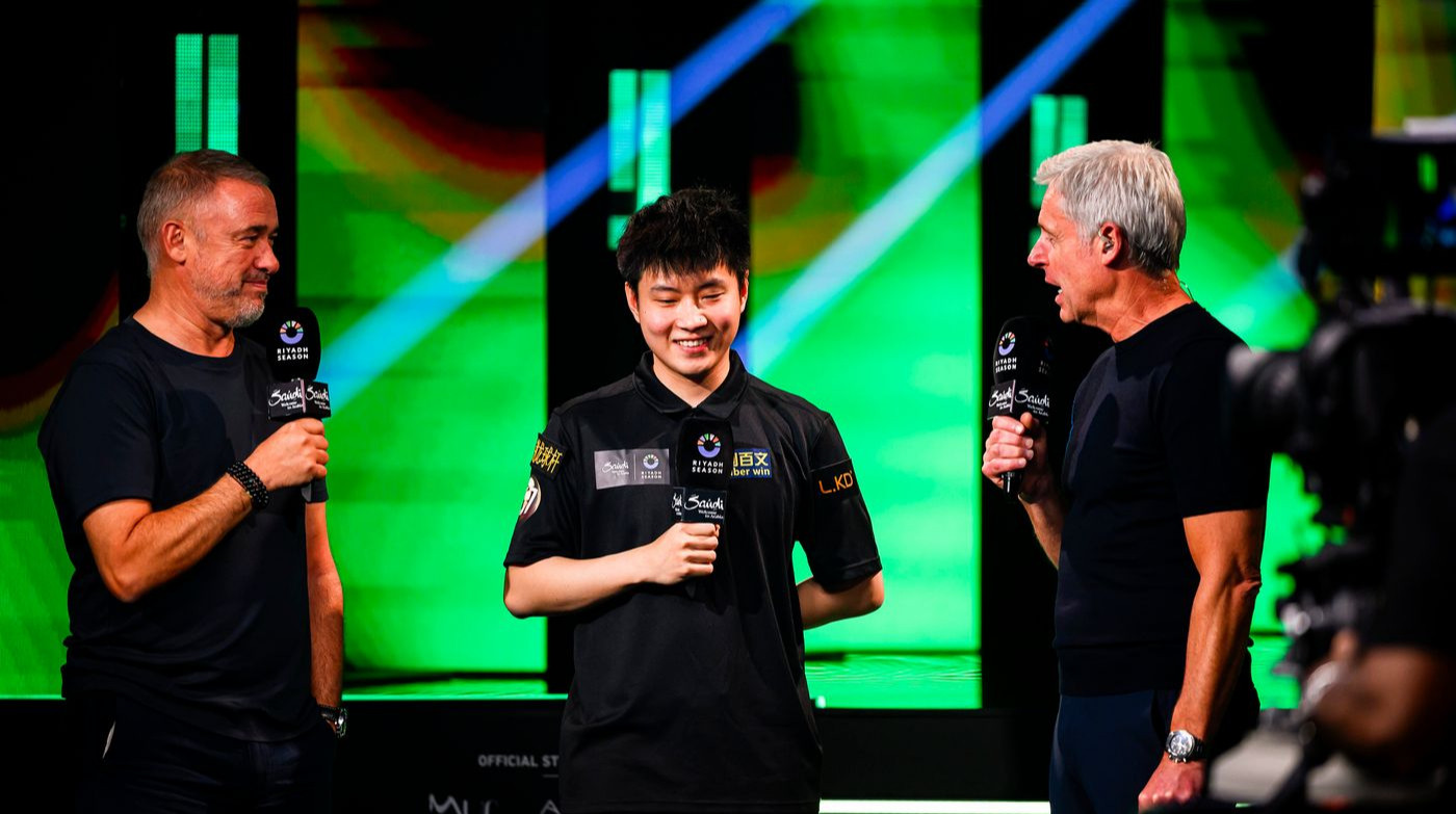 Он лучше О'Салливана, Селби и Трампа: легендарный Хендри похвалил Синьтуна