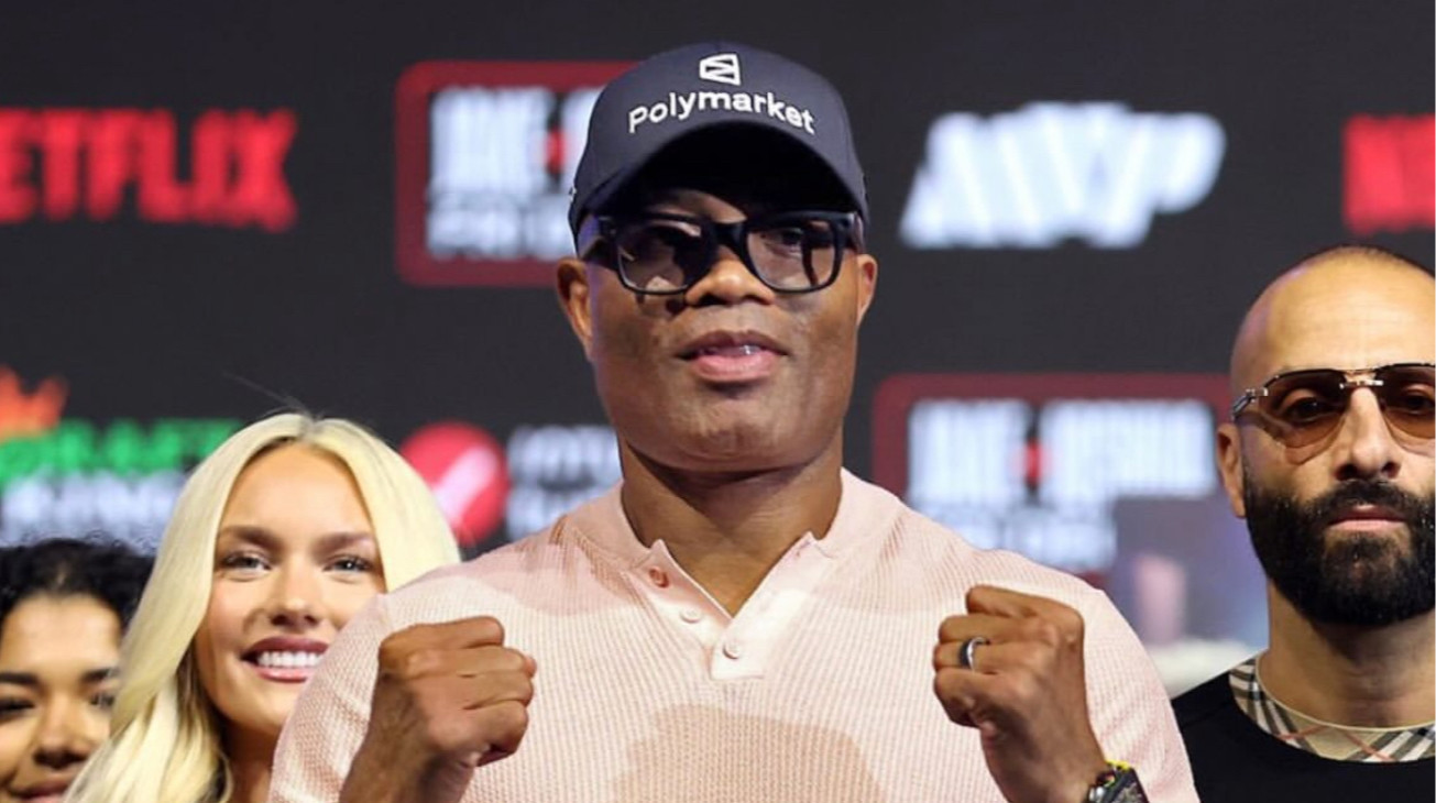 Розповів, ким мріє працювати: легендарний Сілва зробив шокуючу заяву після перемоги над Вудлі