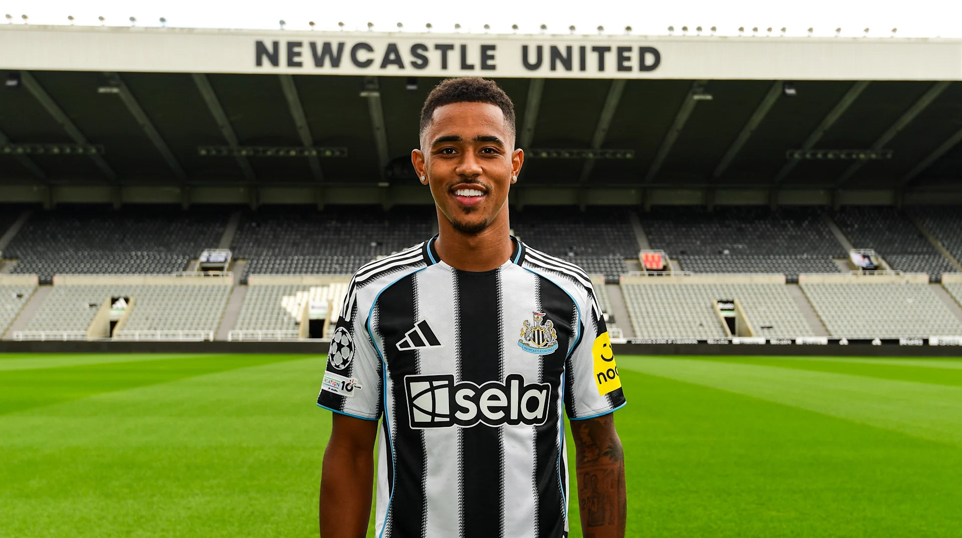 Ньюкасл підписав півзахисника Астон Вілли