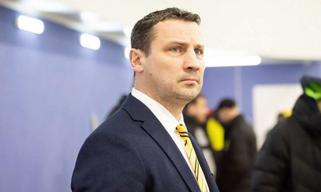 Донбас звільнив головного тренера після розгрому від Дніпра