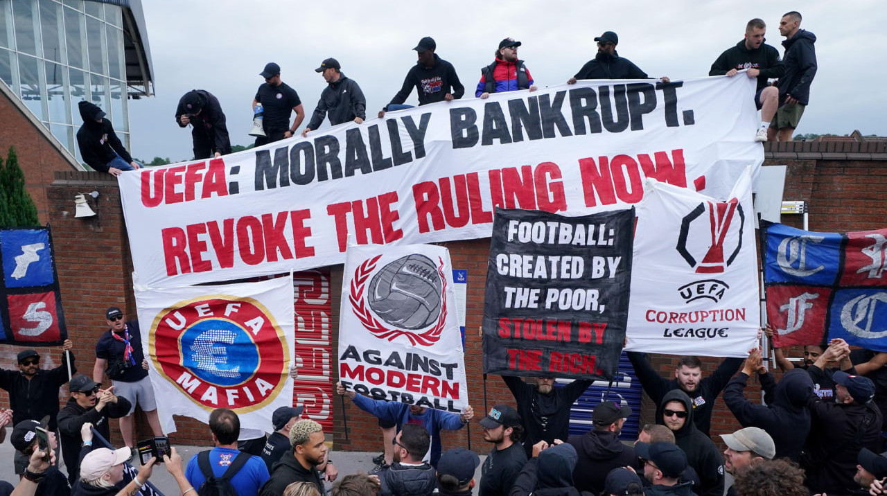 УЕФА планирует смягчить правила владения одним клубом на фоне скандала с Кристал Пэлас