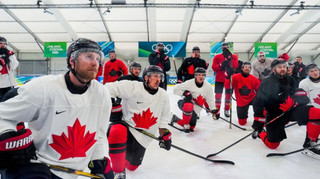 185 млн долларов в подземке: хоккейные звезды сборной Канады поехали смотреть соревнования Олимпиады на метро