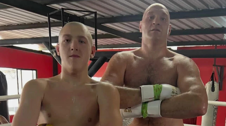 14-летний сын Фьюри назвал Джошуа трусом