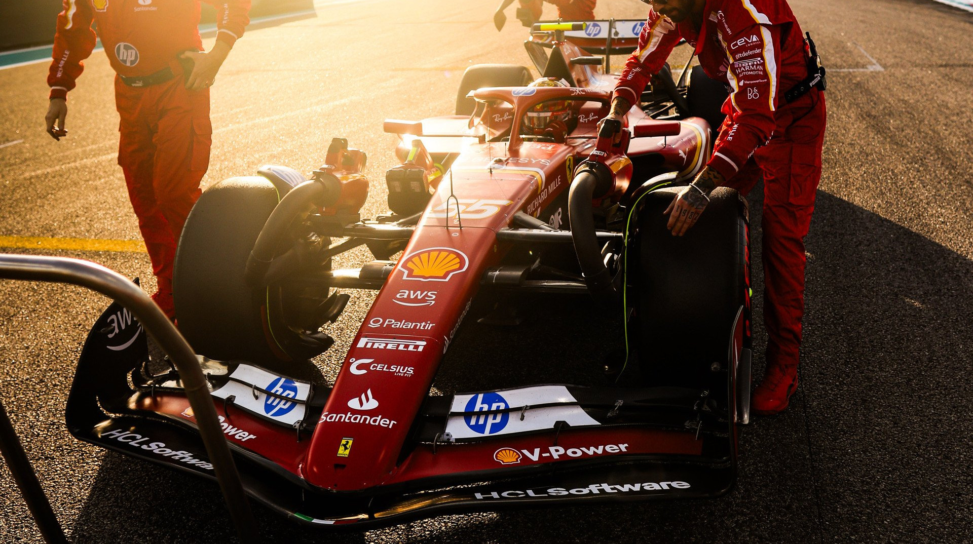 Феррарі першою серед усіх команд Формули-1 розкрила дату презентації нового боліда