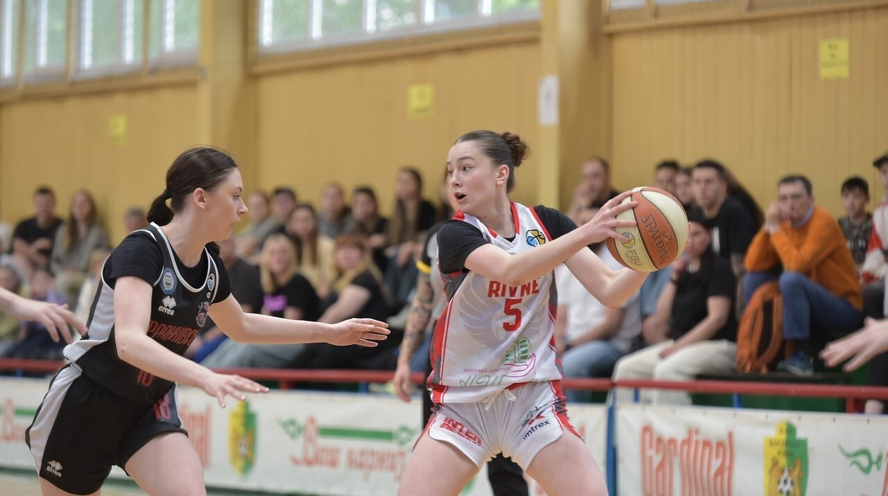 Стало известно, сколько команд сыграют в Высшей лиге среди женщин