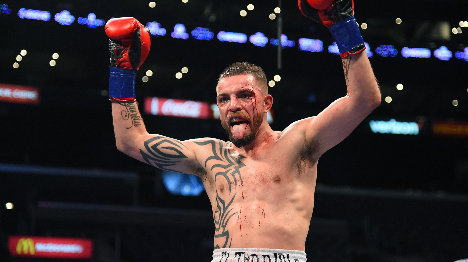 Редкач проведе бій проти брата Кейшона Девіса