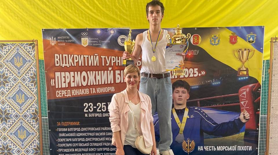 15-річний боксер урятував друга з-під завалів під час ракетного удару по Білгород-Дністровському