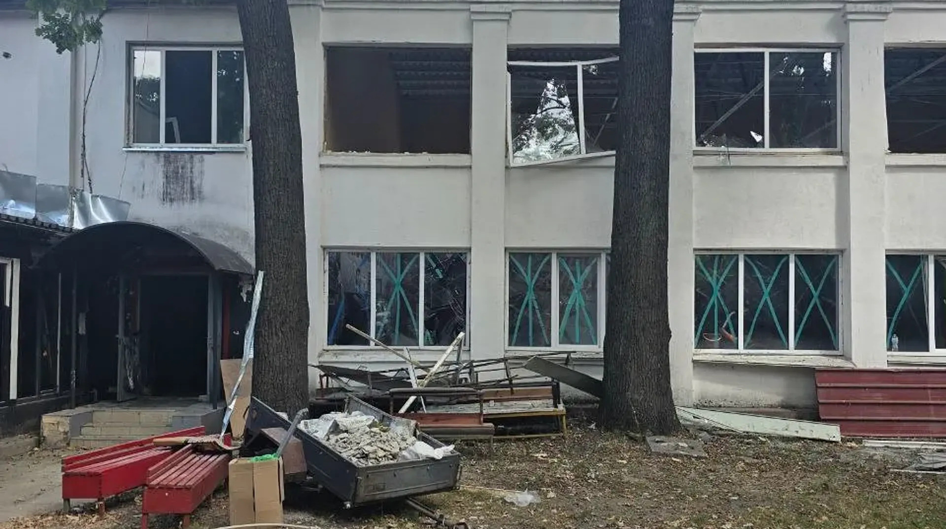 В Киеве в результате российского обстрела повреждена арена Сокола: клуб отменил тренировку