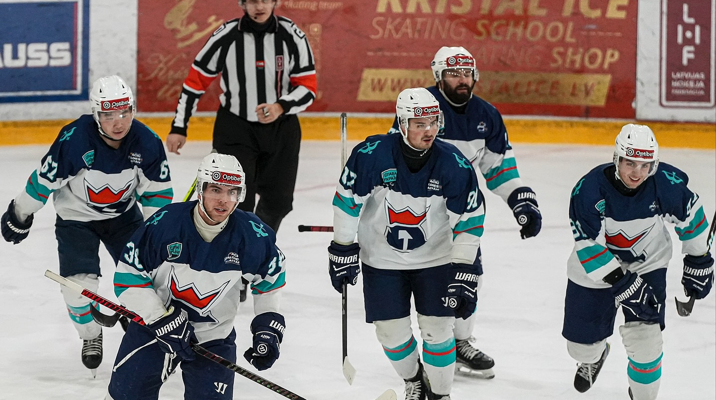 Киев Кэпиталз сокрушил Хоккей Панкс в регулярном чемпионате Балтийской лиги