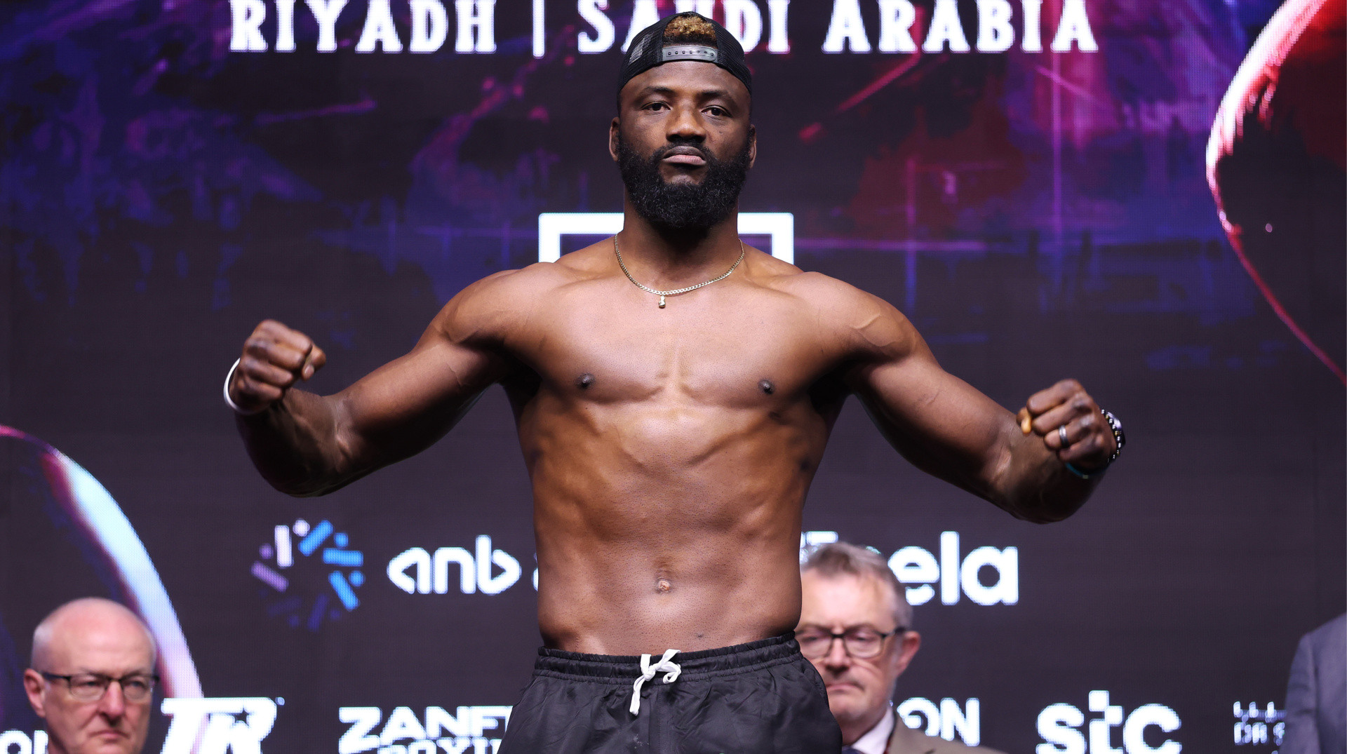 Аджагба: Я нокаутую Мартіна