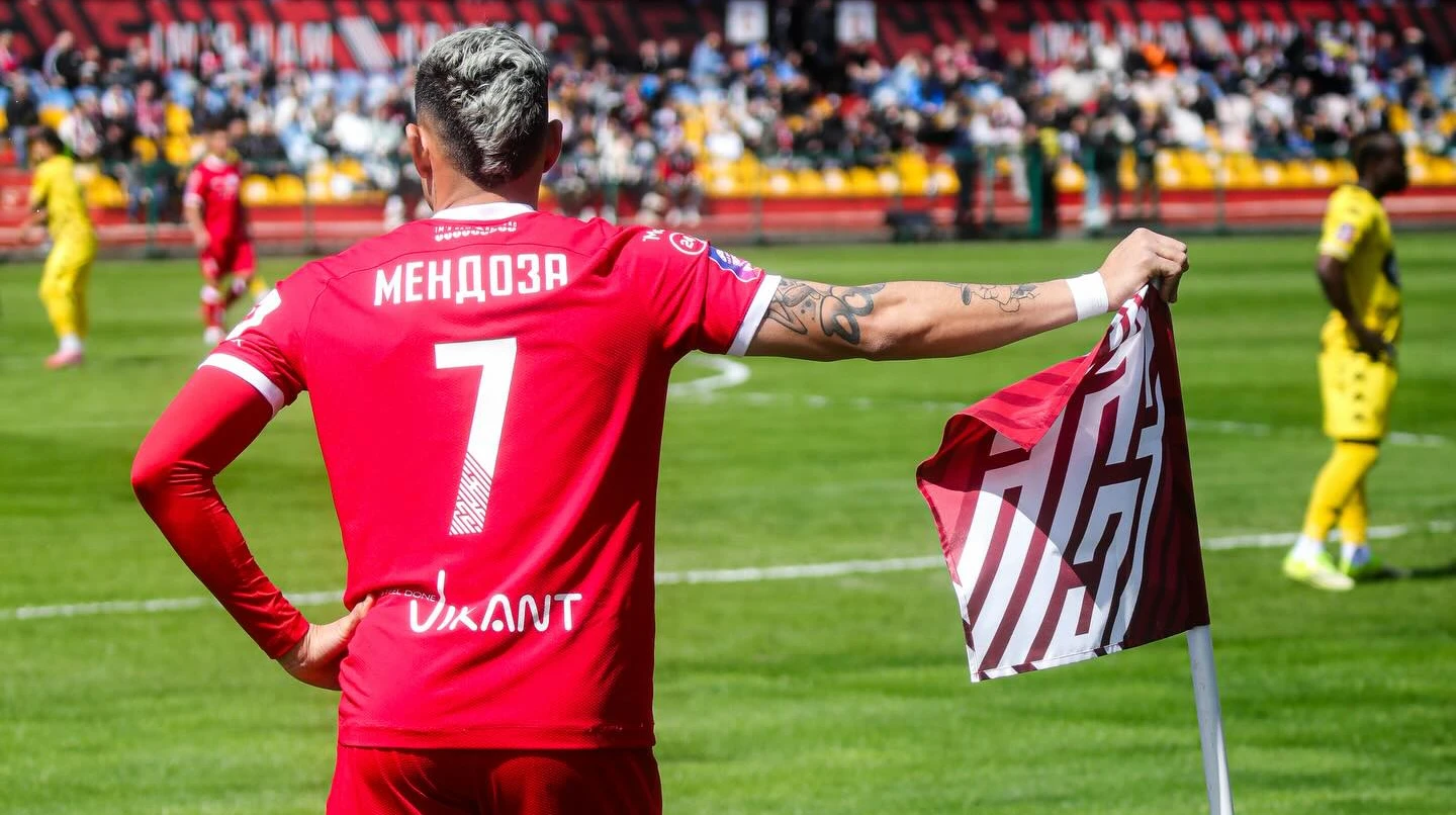 Тренер Кривбаса після покеру Мендози у ворота Динамо: Він продав себе