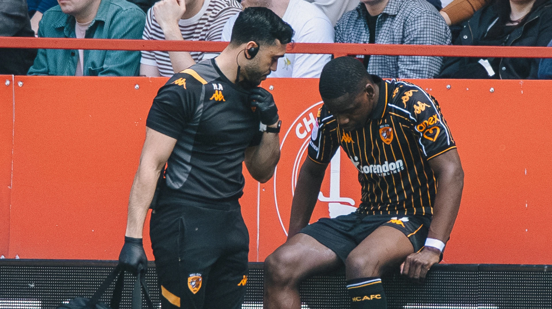 Протримався 11 хвилин: Матазо отримав серйозну травму у першому ж матчі після року реабілітації