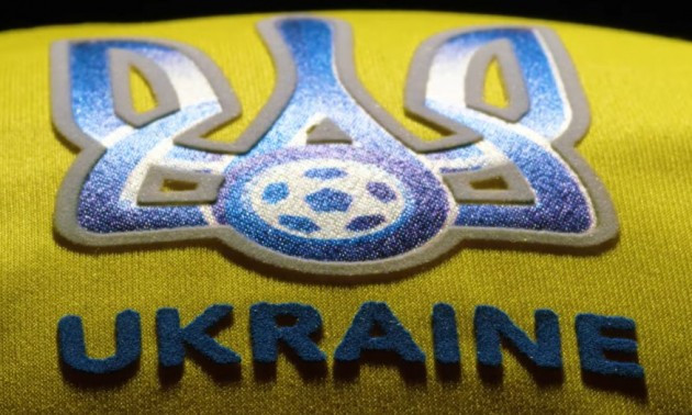 Гравці збірної України підтримали челендж Читай рідною. ВІДЕО