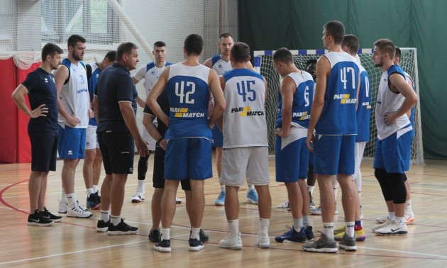 Збірну України з баскетболу покинули троє гравців
