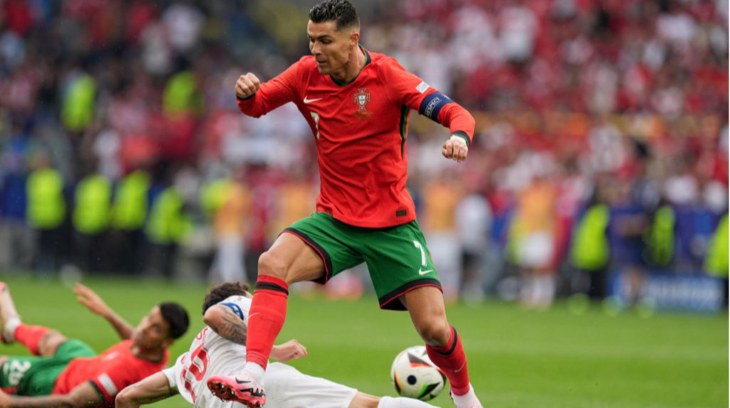 Роналду стал лучшим бомбардиром в истории отборочного этапа к чемпионату мира