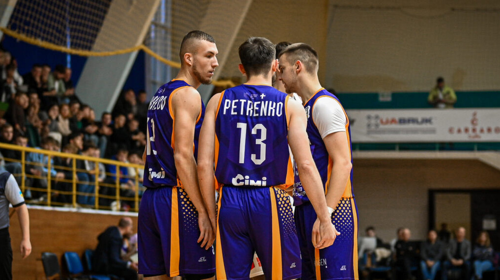 Старый Луцк уволил тренера после серии поражений