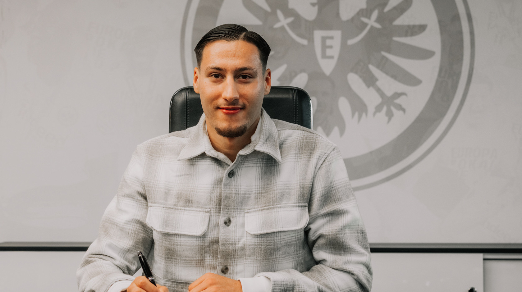 Юнес Ебнуталіб