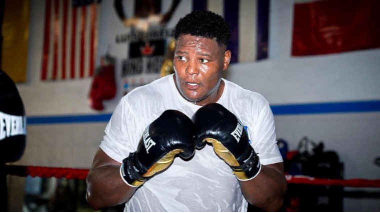 46-летний Ортис бросил вызов Усику и Итауми после победы над Пенсоном