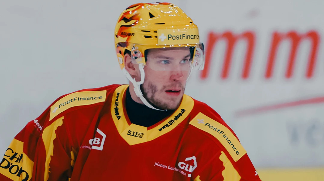 Треба було піти у юному віці: ексгравець НХЛ відреагував на свій призов до армії