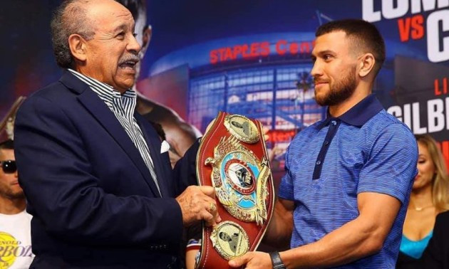 Президент WBO привітав Ломаченка з перемогою над  Кемпбеллом