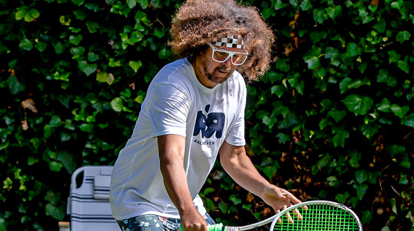 Солист поп-группы LMFAO дебютировал в профессиональном теннисе