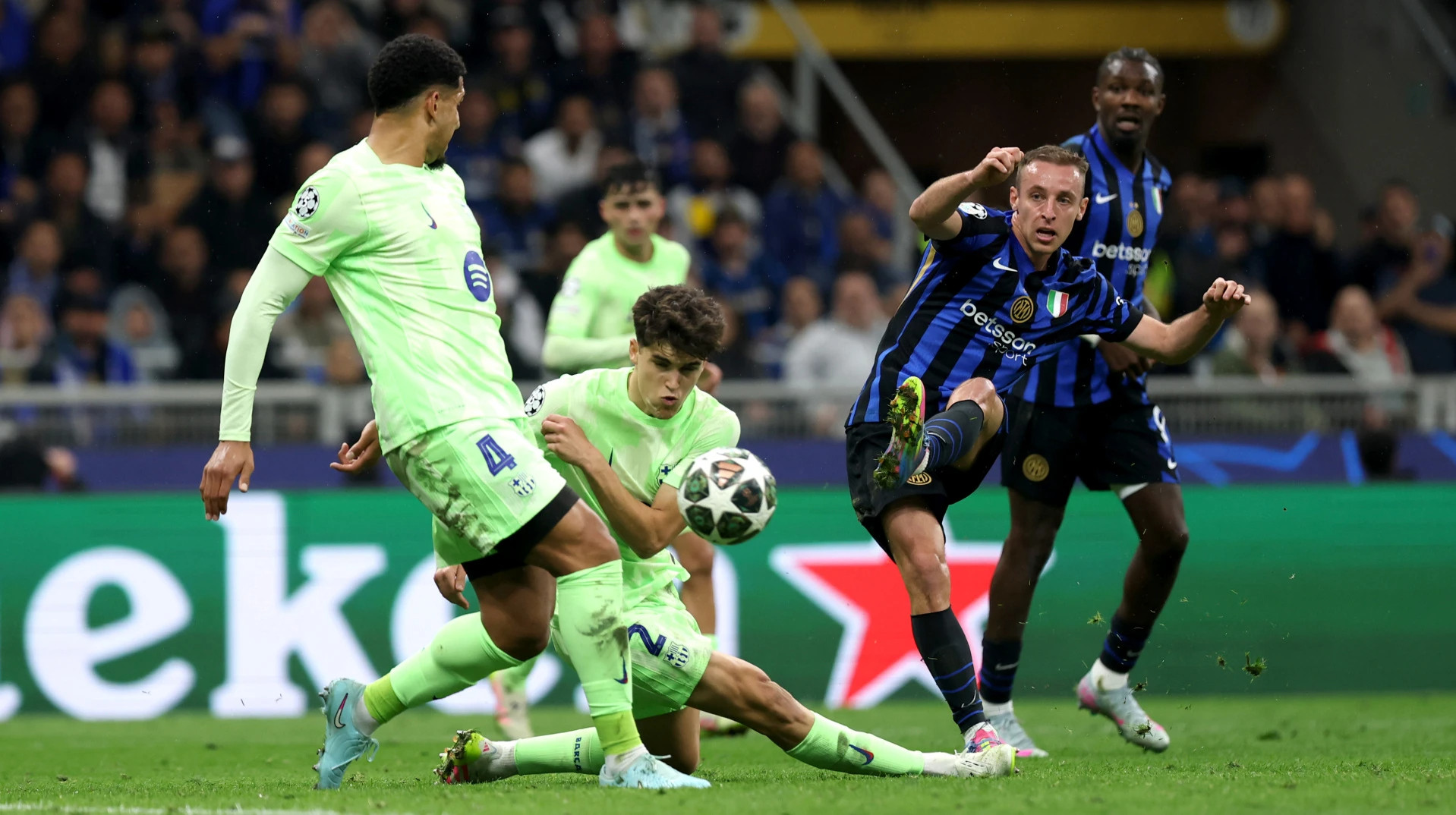 Галатасарай націлився на півзахисника Інтера