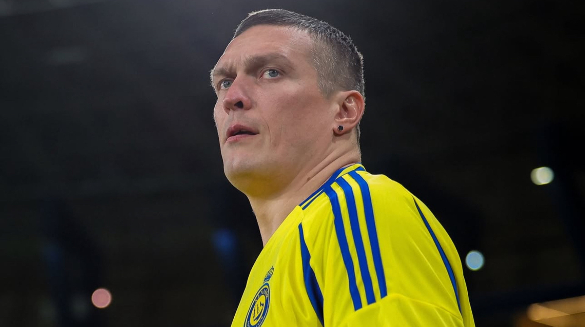 Роскошный стиль: Усик засветился на матче Роналду с часами за 100 тысяч долларов