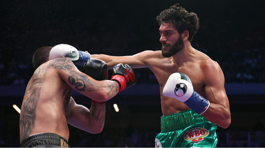 Туркі анонсував бій Шіраза проти Канело