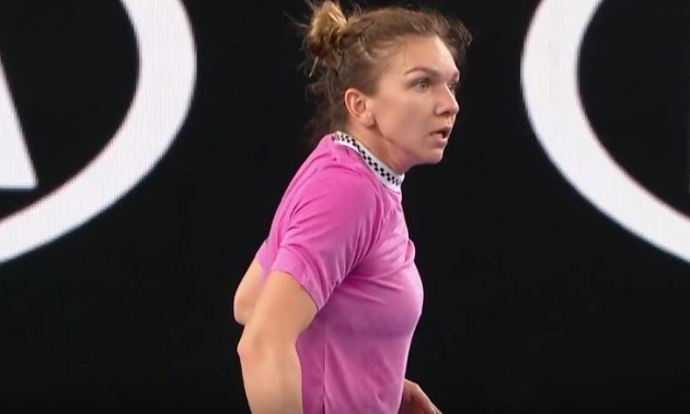 На Australian Open тенісистка потужним ударом влучила в дівчинку-болбоя. ВІДЕО