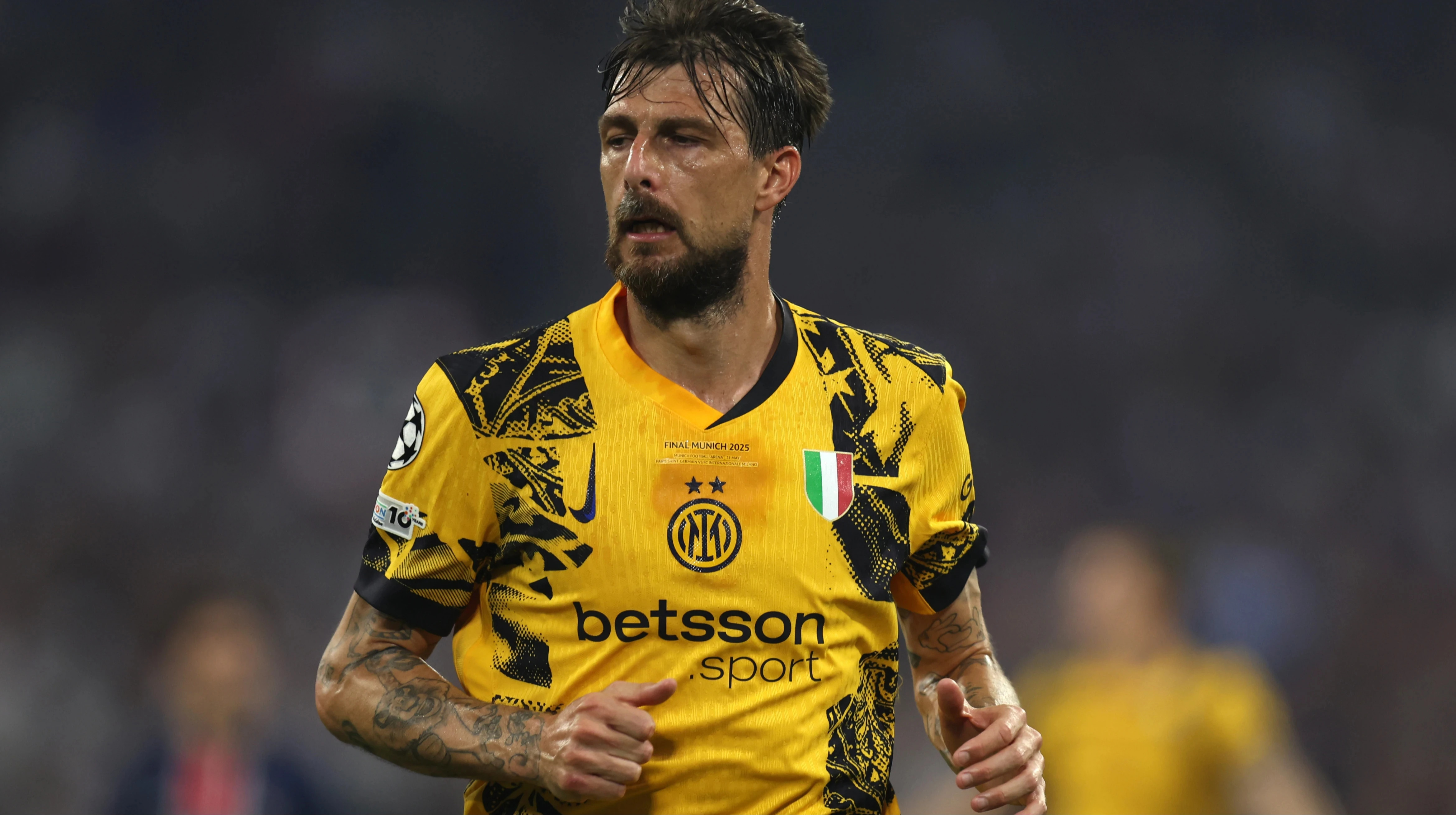 Интер может расторгнуть контракт с Ачерби