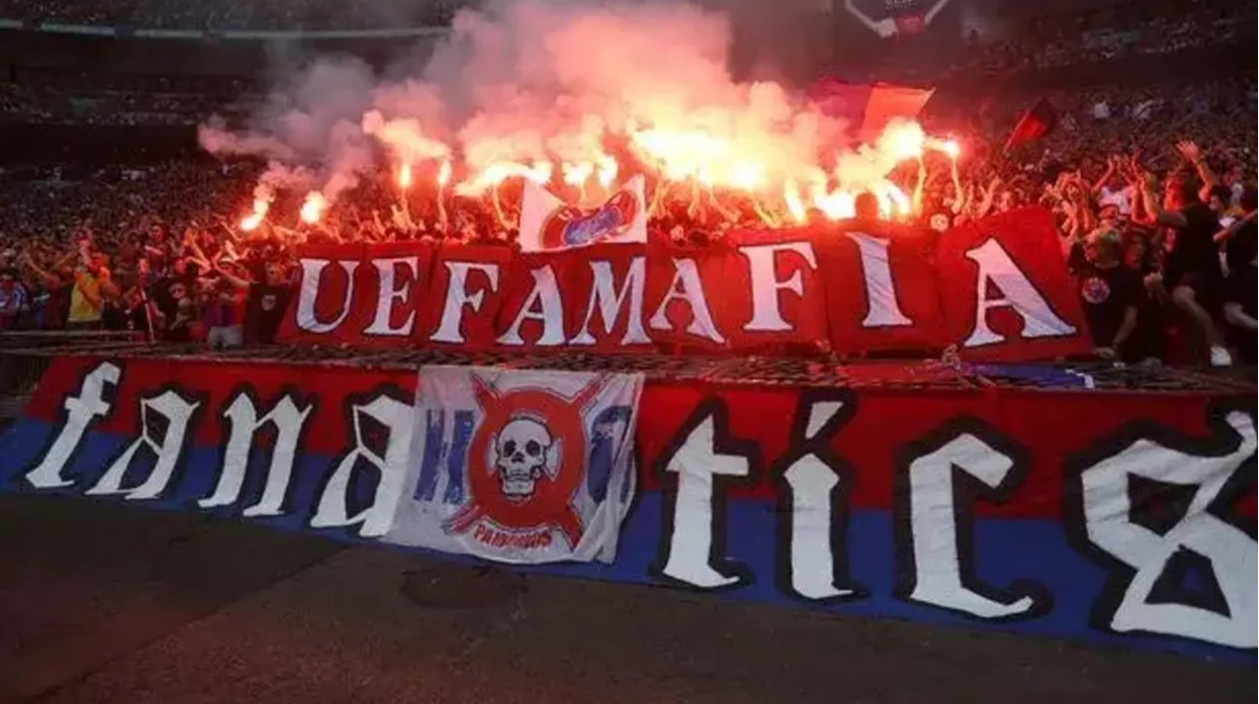 Крістал Пелес отримав штраф за банер фанатів УЄФА – мафія