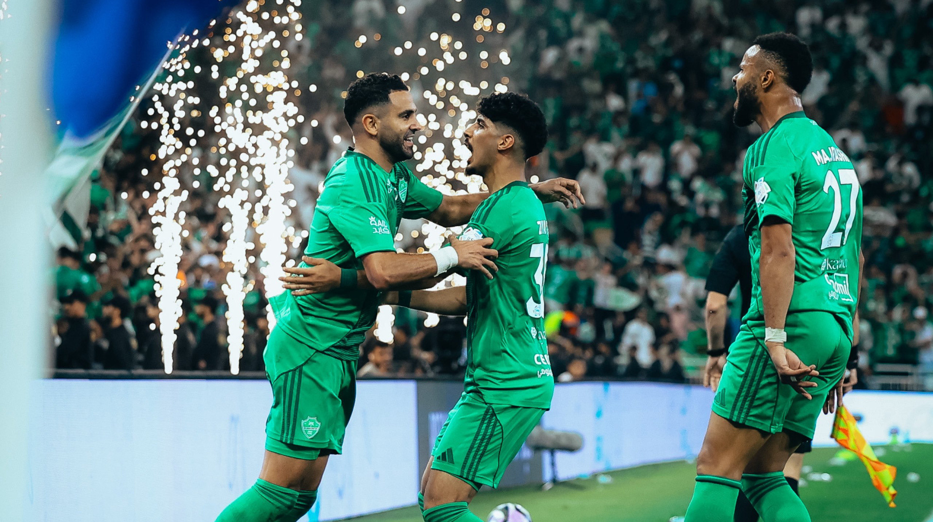 Колишній клуб Реброва евакуює родини футболістів з Дубая через атаки Ірану