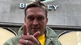 Френку, де мій Бентлі? Усик нагадав промоутеру Дюбуа про обіцяну розкішну автівку
