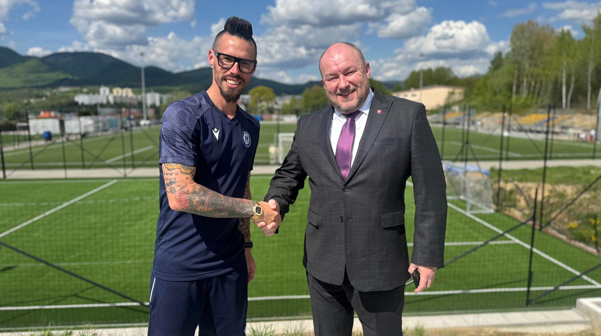 Slovak Minister calls for as many hockey players as possible from the Russian KHL | Hockey