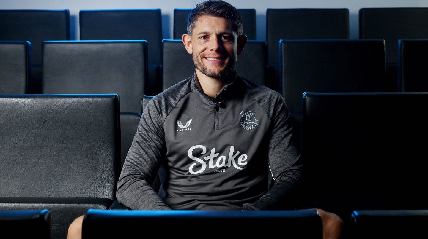 Эвертон продлил контракт с Тарковски