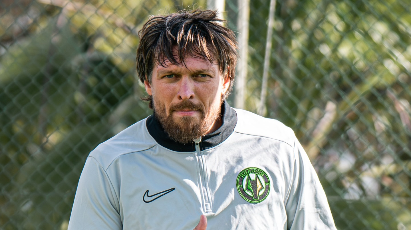 Усика травмировали во время тренировки Полесья: боксеру пришлось заморозить ногу